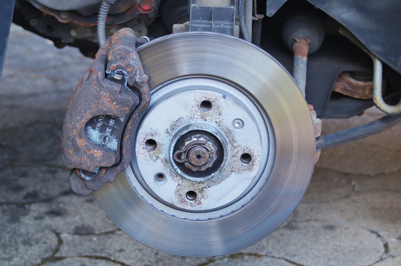 brake, disc brake, caliper, brake lining, brake disc, inspection, auto repair shop, brake disc change, brake system, brake change, brake, disc brake, disc brake, disc brake, caliper, brake disc, brake disc, inspection, inspection, brake system, brake system, brake system, brake system, brake system